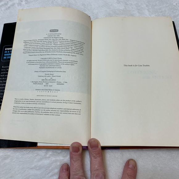 Stuart Woods Loitering With Intent - Picture 4 of 7